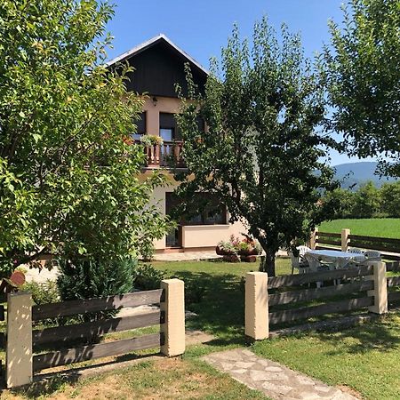 Apartment Arya Кореница Екстер'єр фото